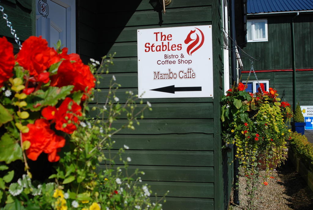 Scottish Equi B&B ลานาร์ก ภายนอก รูปภาพ