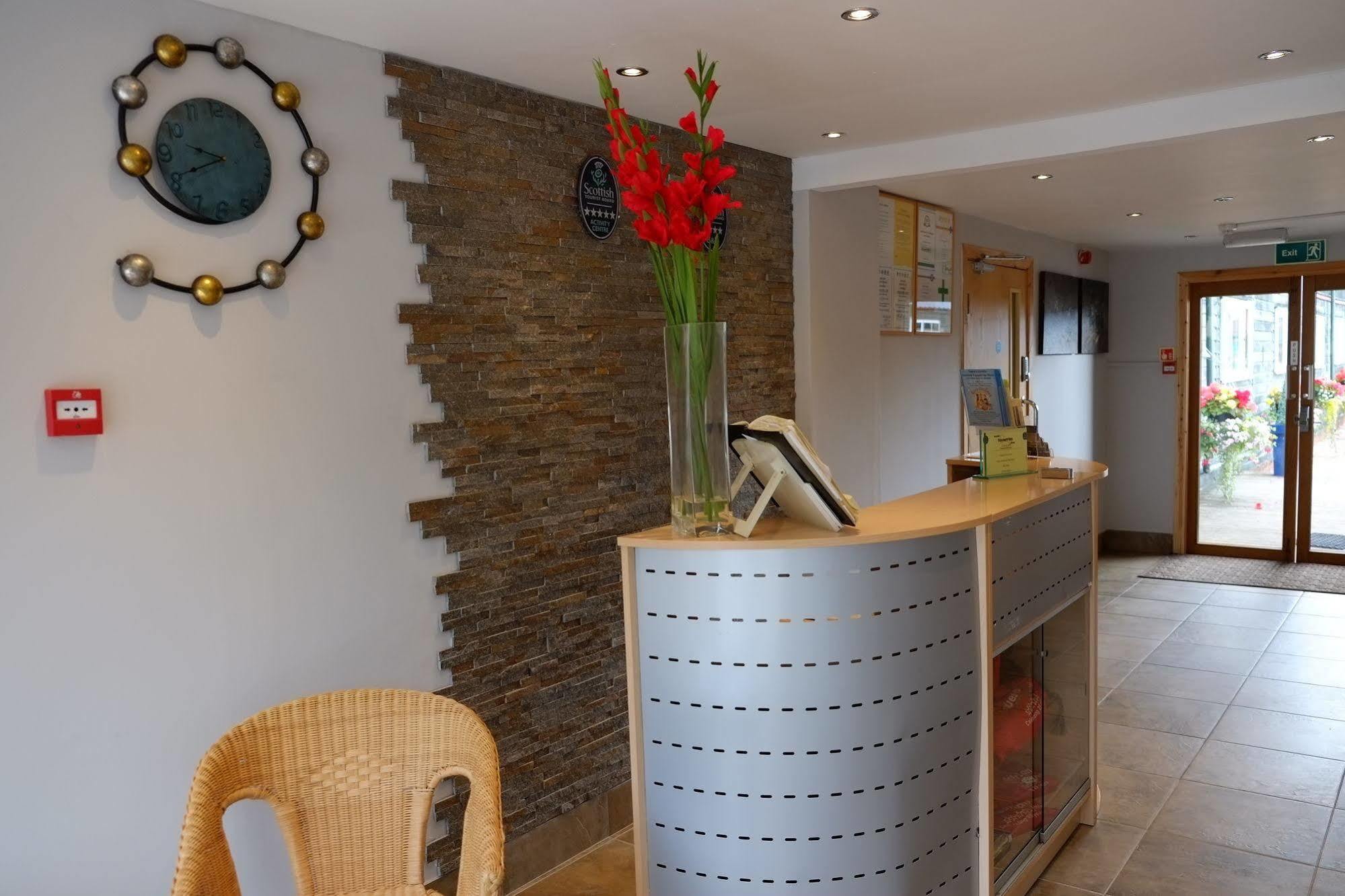 Scottish Equi B&B ลานาร์ก ภายนอก รูปภาพ